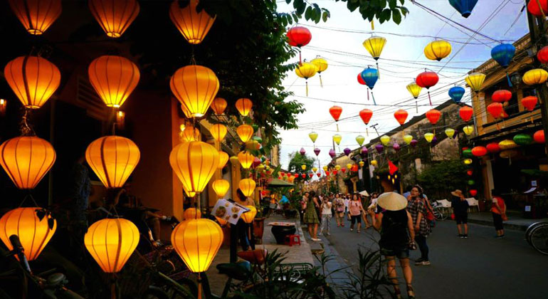 Best Time to visit Hoi An Vietnam 