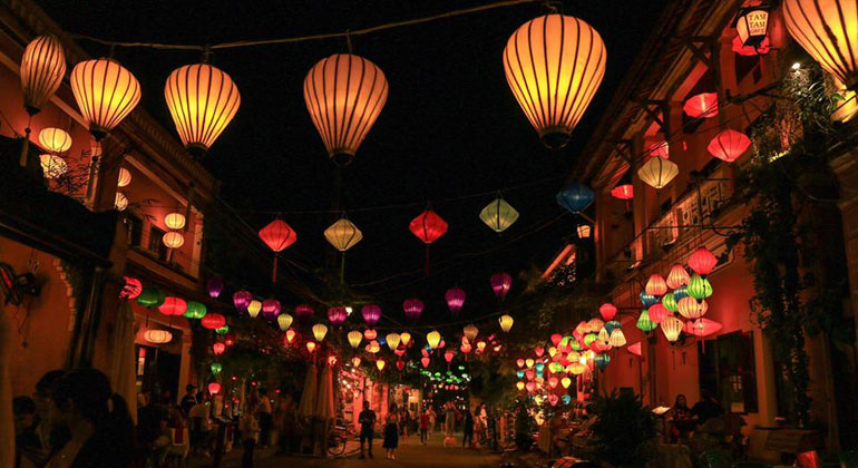 Lanter on fullmoon day in Hoi An