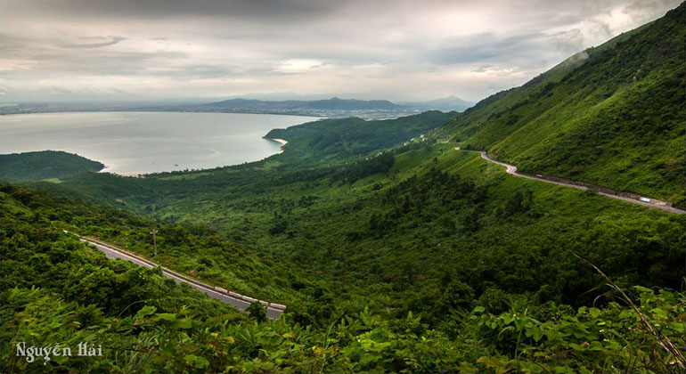 how to go from Hoi An to Hue