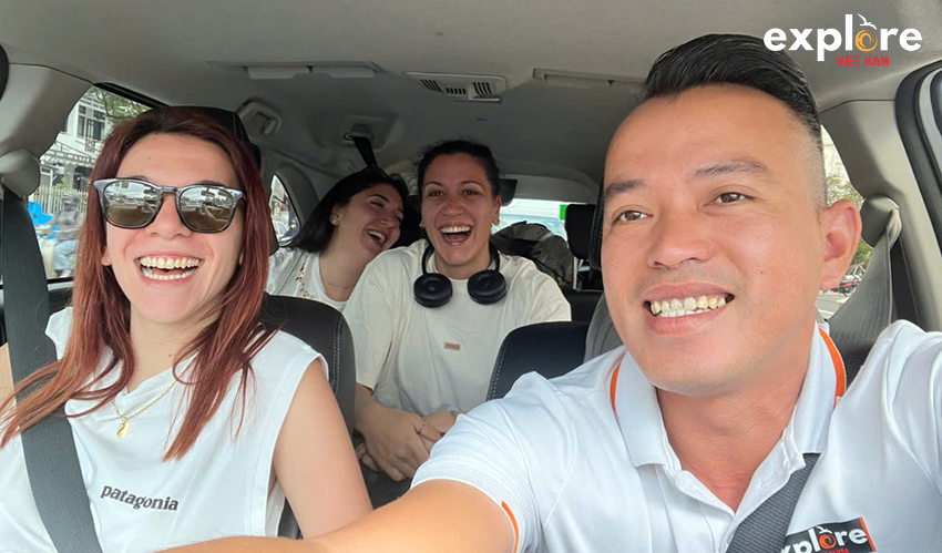 Explore-Vietnam-danang-private-car